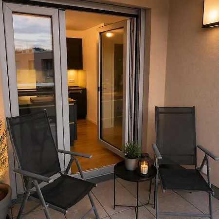 Penthouse - Dachgarten - 3 Beds - Fast Wifi Appartement